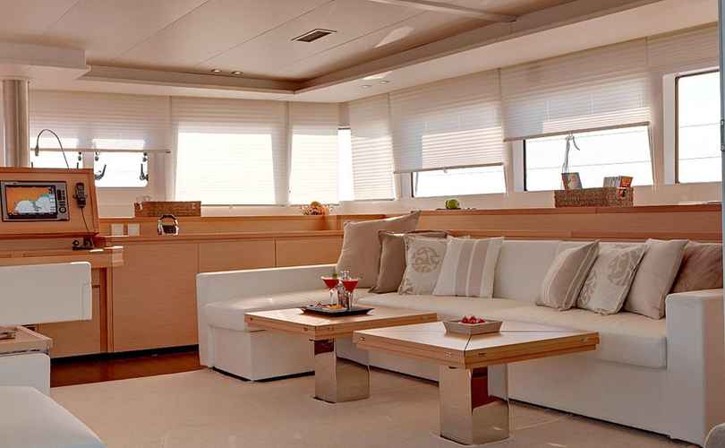 Lagoon 620