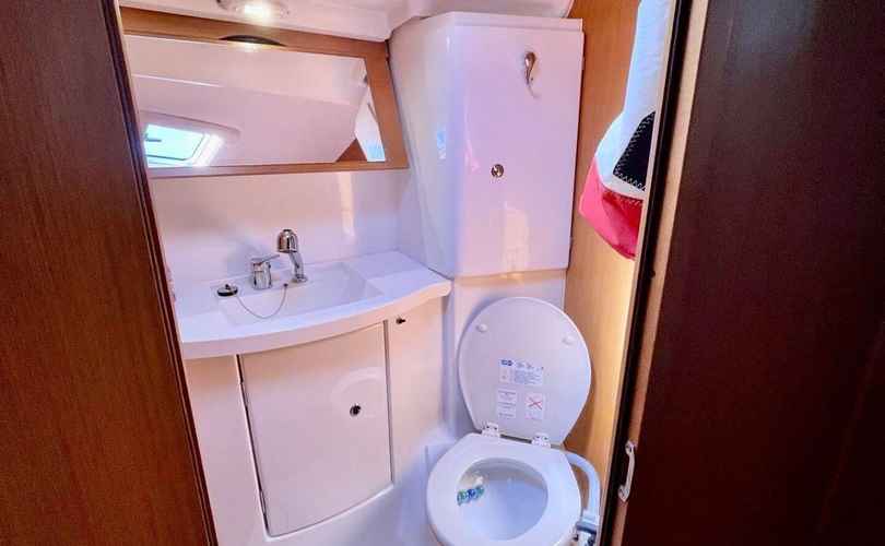 Photo Sun Odyssey 42i (2010)