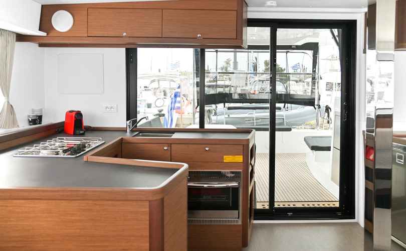 Lagoon 42