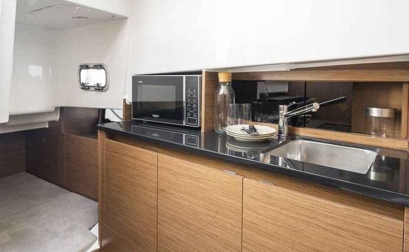 Photo Flyer 9 Sundeck (2025)