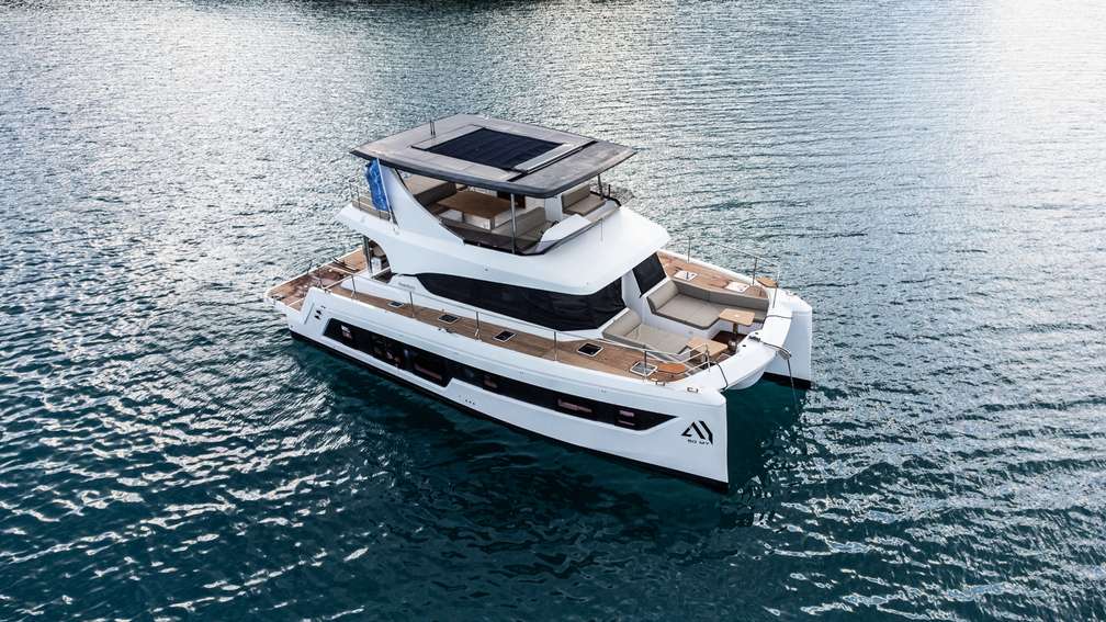 Rent Aventura 14 MY (2024)