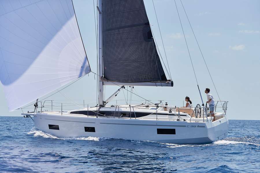 Bavaria C42
