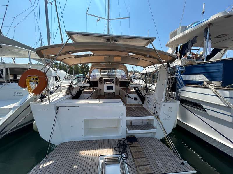 Dufour 430 Grand Large
