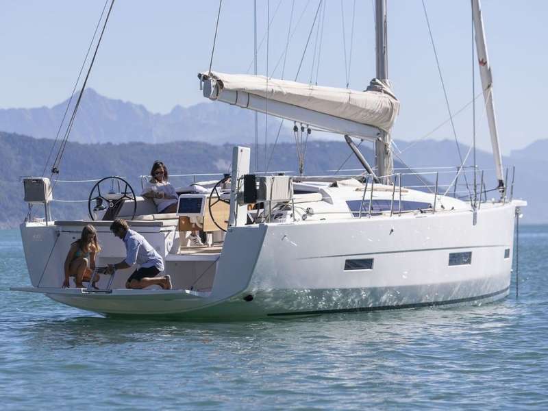 Dufour 430 Grand Large