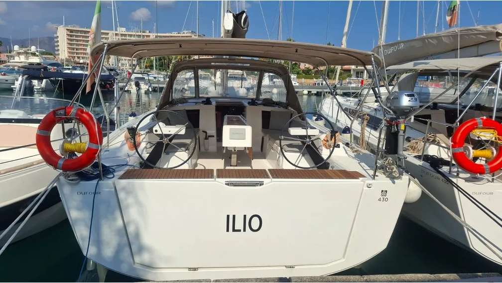 Dufour 430 Grand Large