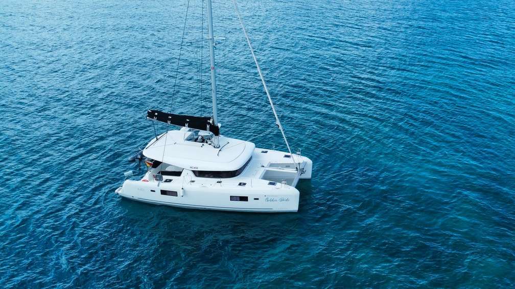 Lagoon 42