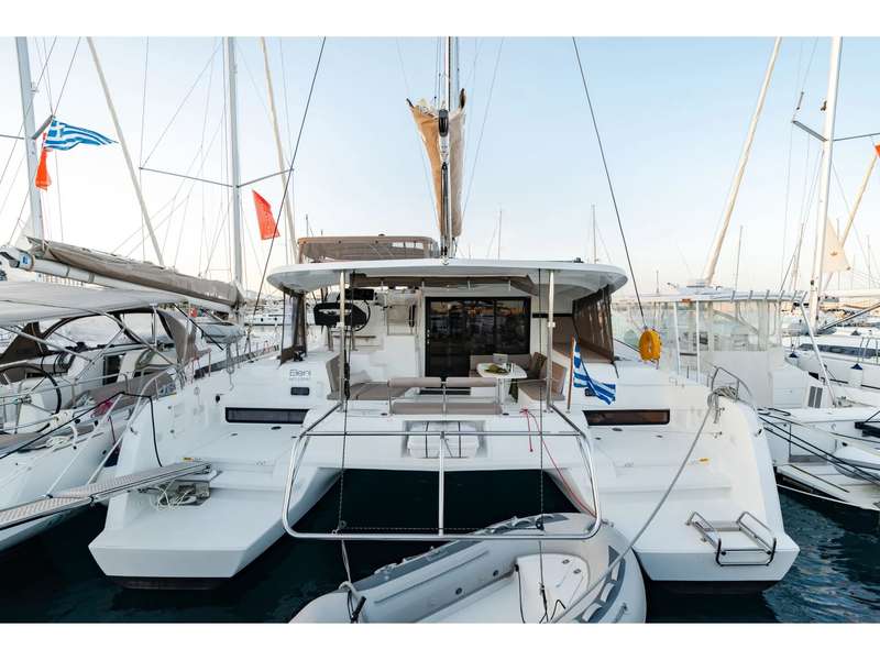 Lagoon 42
