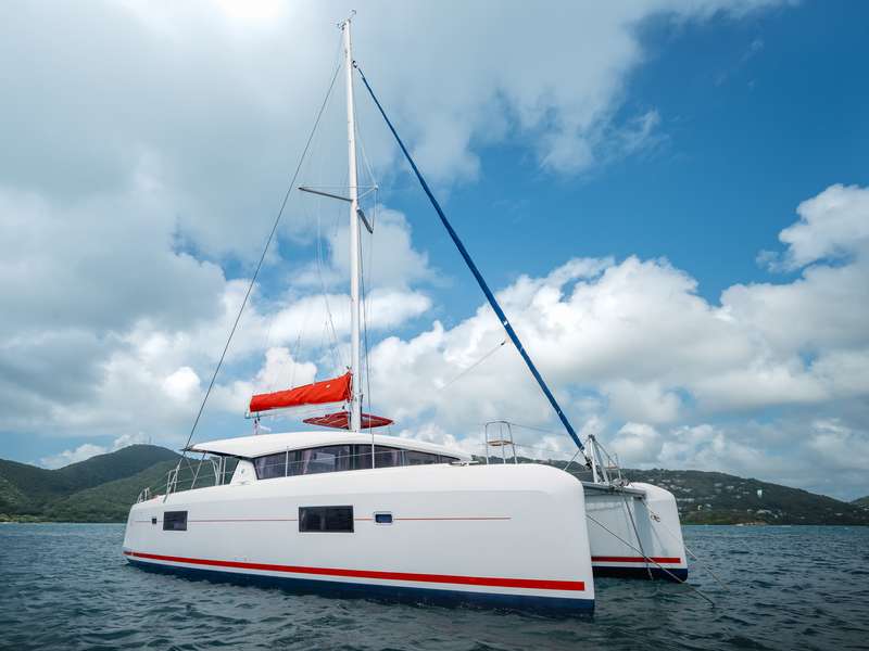 Lagoon 42