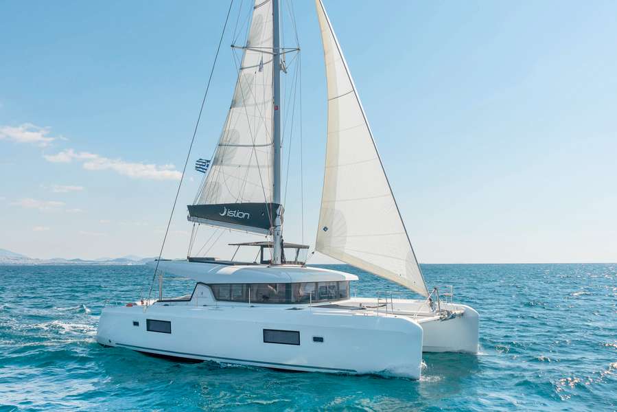 Lagoon 42