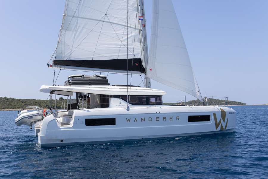 Lagoon 43