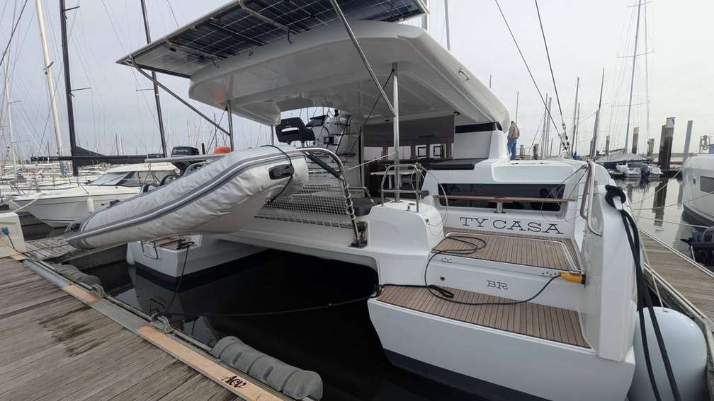 Lagoon 43