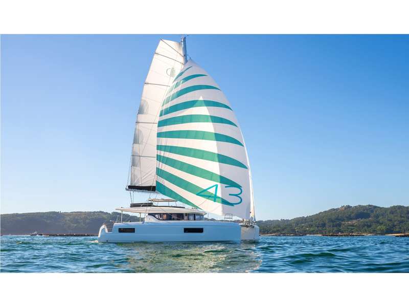 Lagoon 43