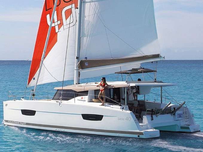 Lucia 40