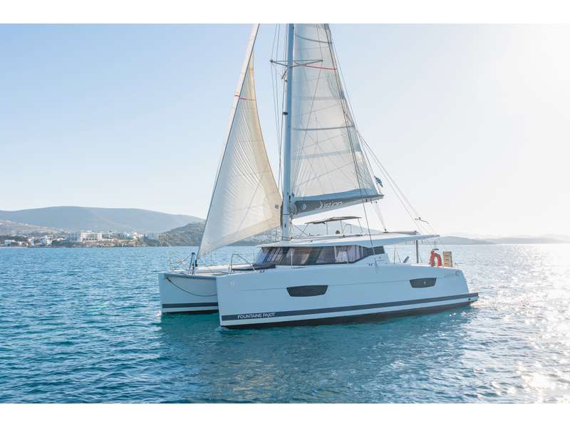 Lucia 40