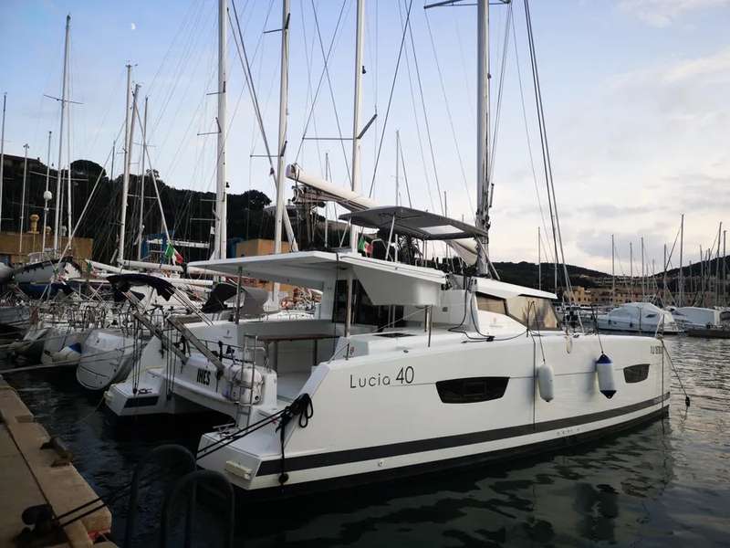 Lucia 40