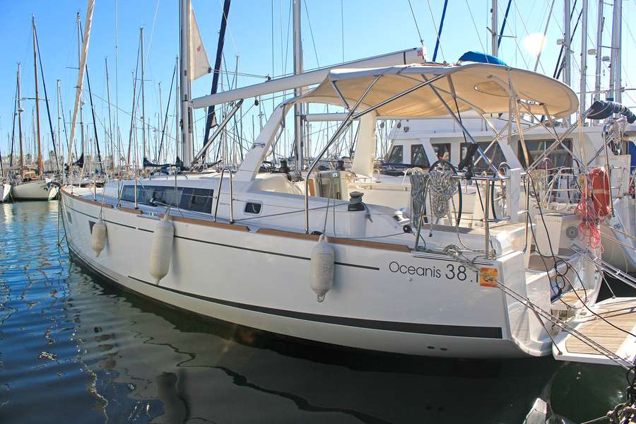 Oceanis 38.1