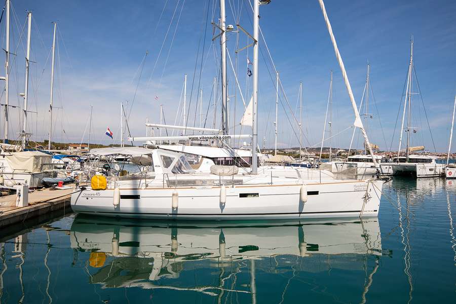 Oceanis 45