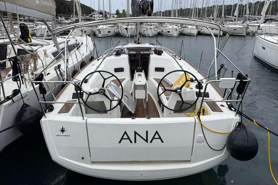 Sun Odyssey 349
