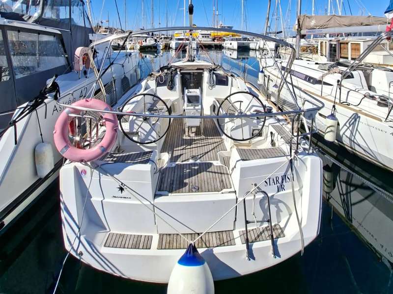 Sun Odyssey 389