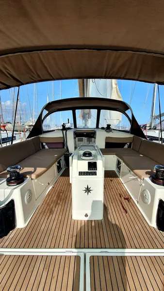 Sun Odyssey 490