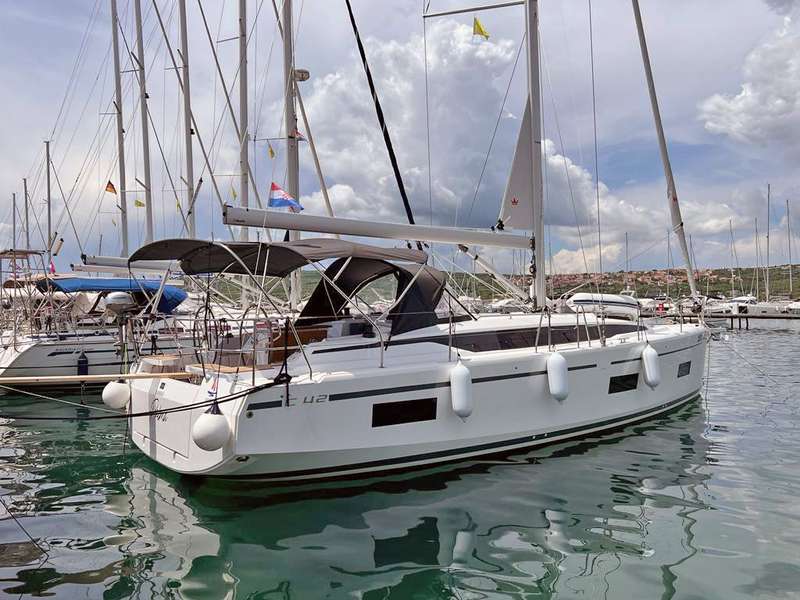 Bavaria C42