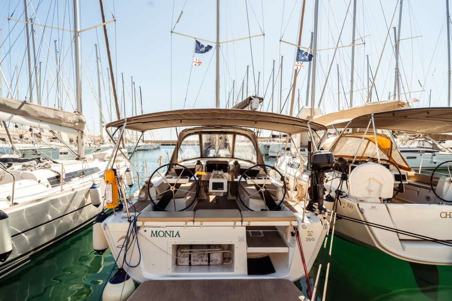 Dufour 360 Grand Large