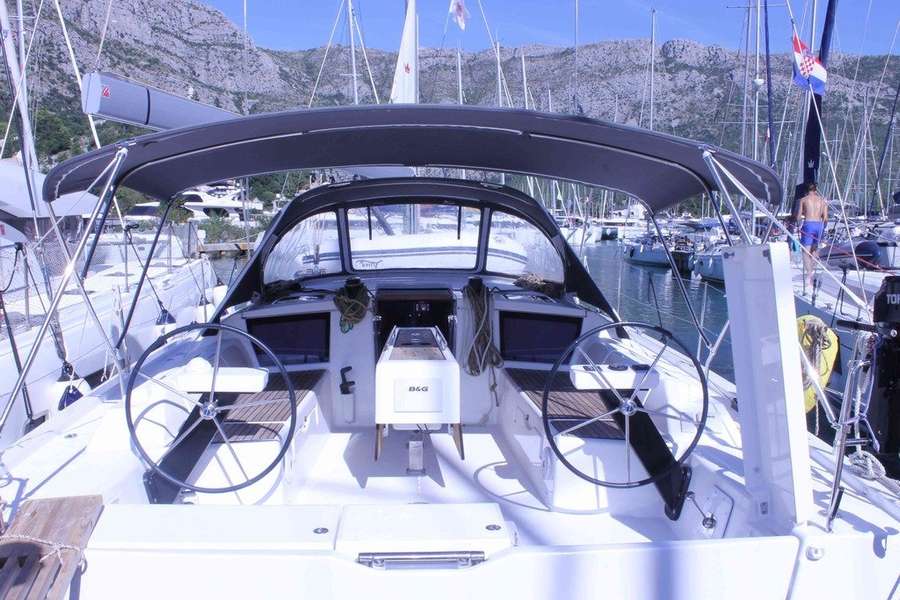 Dufour 430 Grand Large