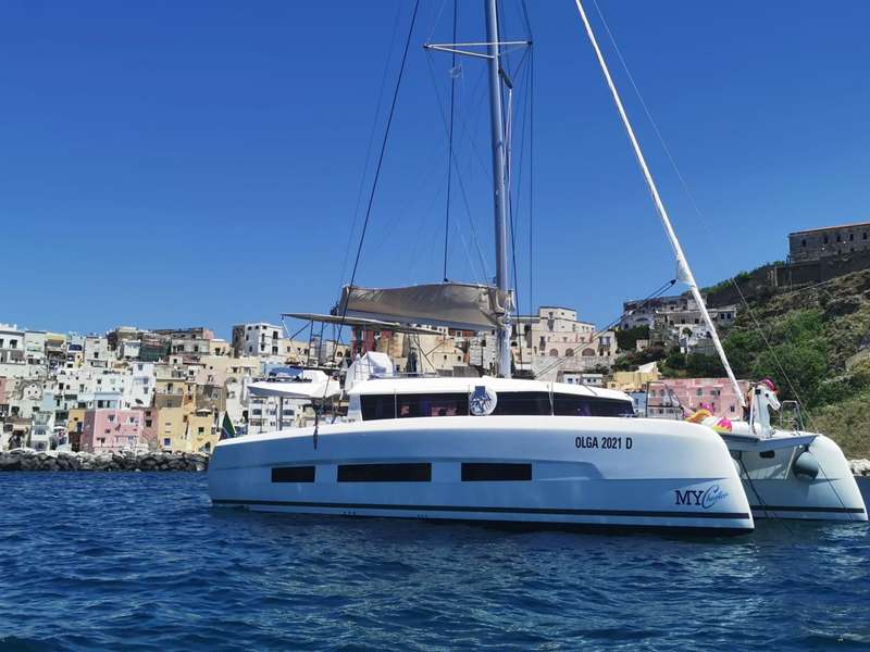 Dufour 48 Catamaran