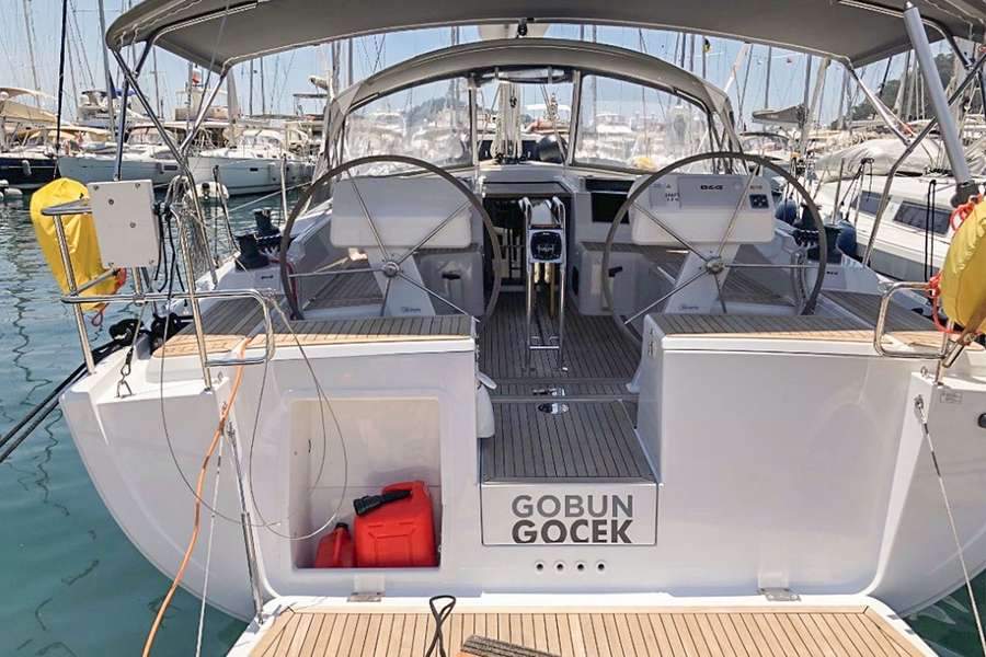 Hanse 458