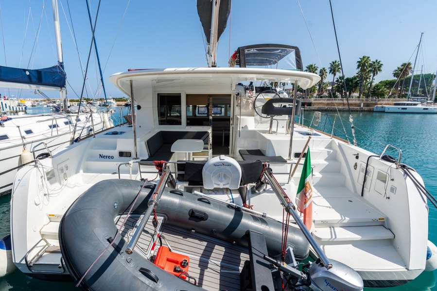 Lagoon 40