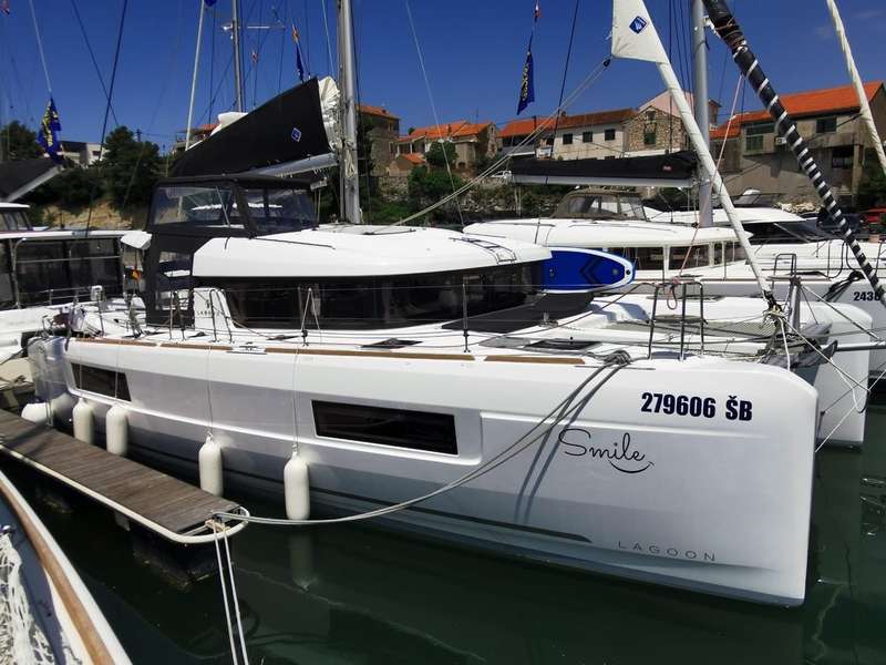 Lagoon 40