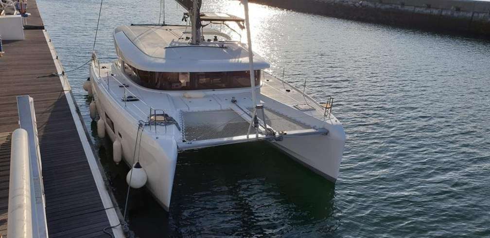 Lagoon 42