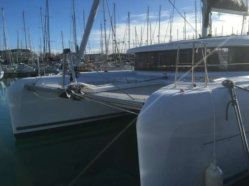 Lagoon 42