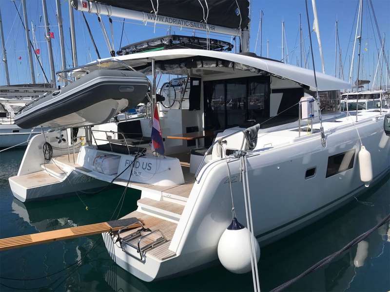 Lagoon 42
