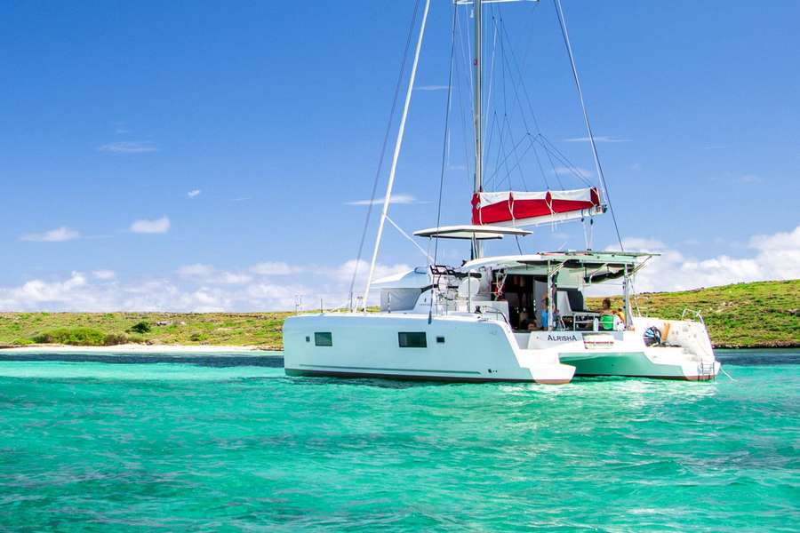 Lagoon 42