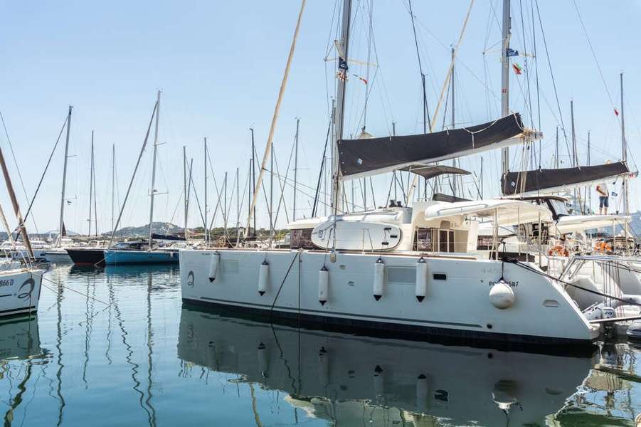Lagoon 450 F