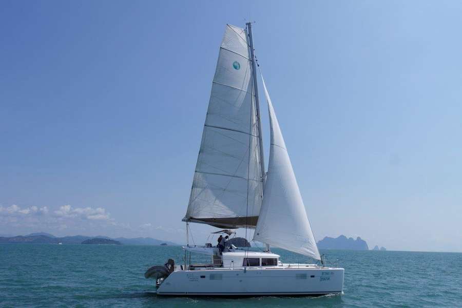 Lagoon 450 F