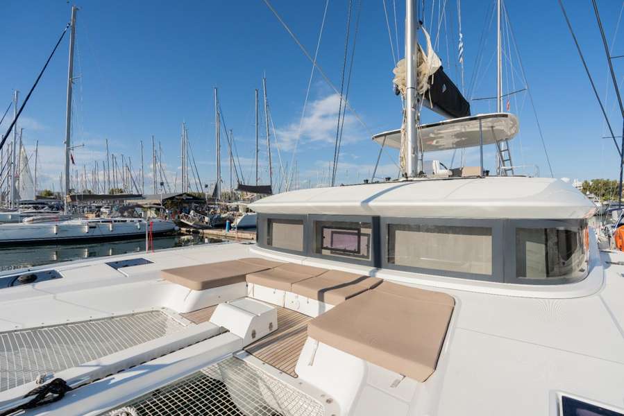 Lagoon 50