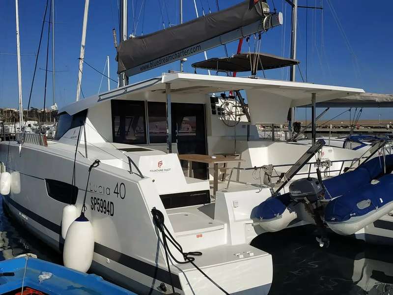 Lucia 40