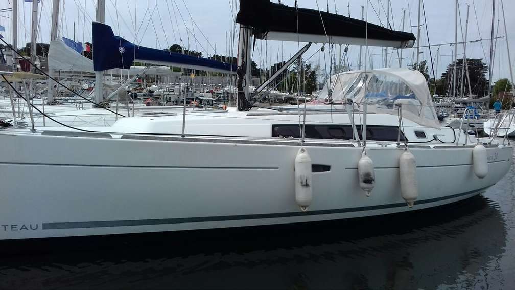 Oceanis 34