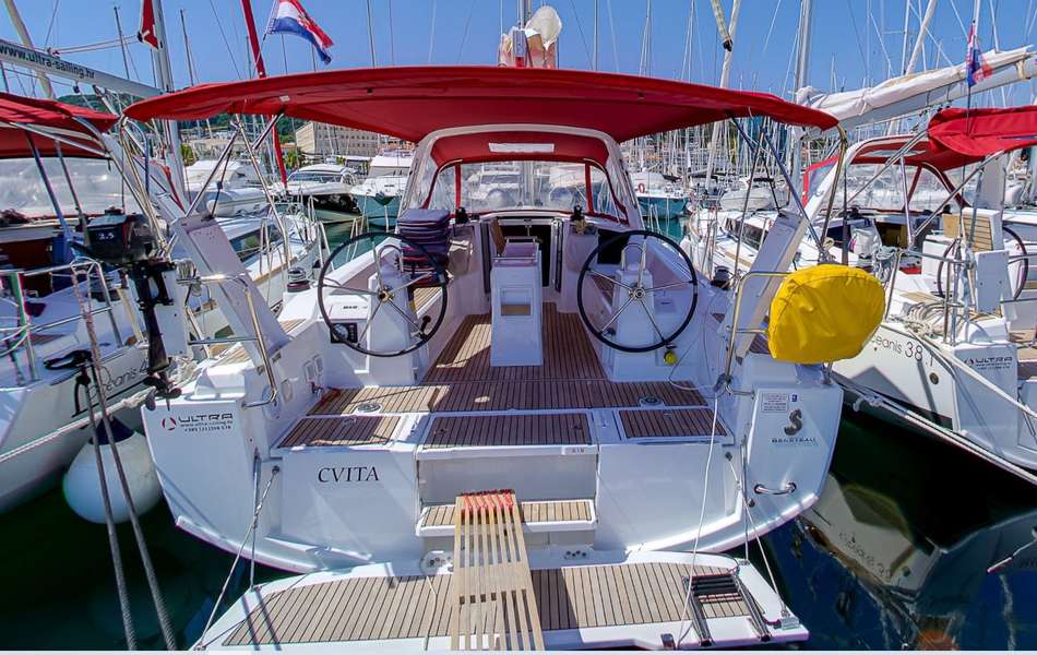 Oceanis 38.1
