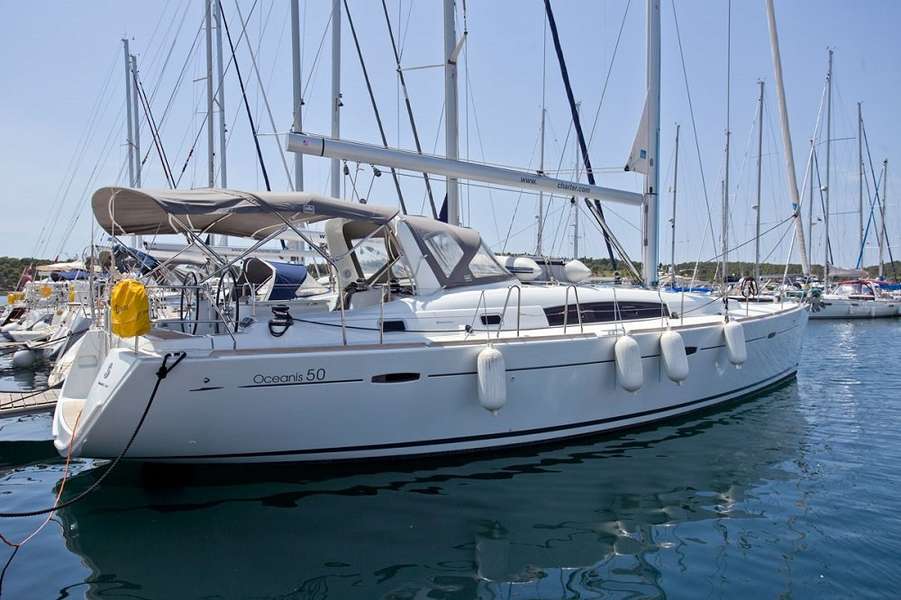 Oceanis 50 Family