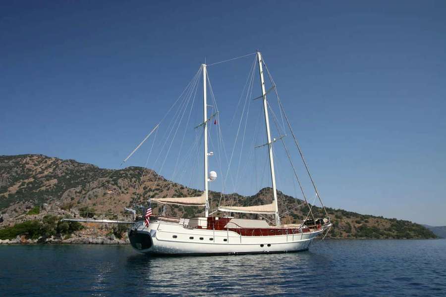 VESTA SEVIL 1
