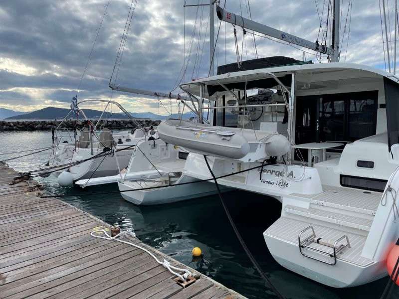 Lagoon 42