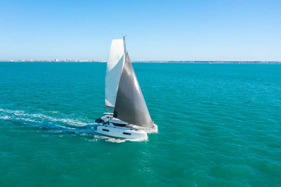 Lagoon 38