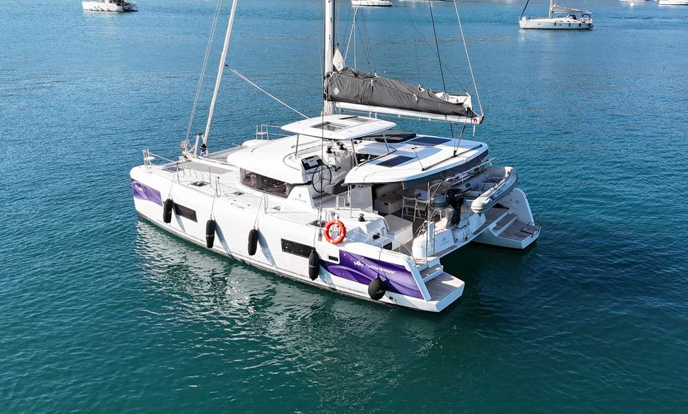 Lagoon 42