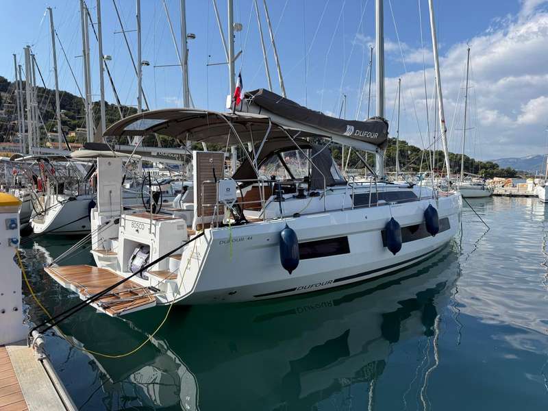 Dufour 44