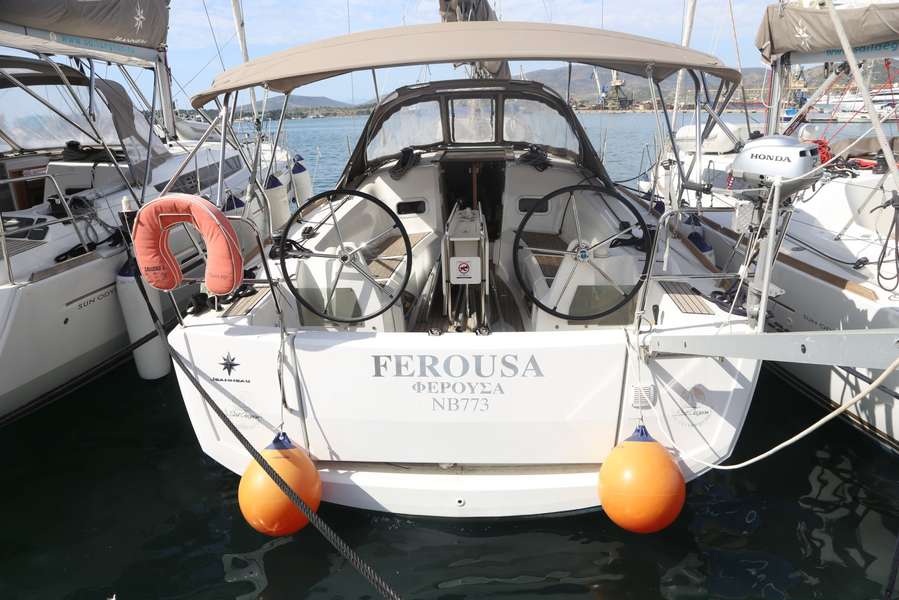 Sun Odyssey 349