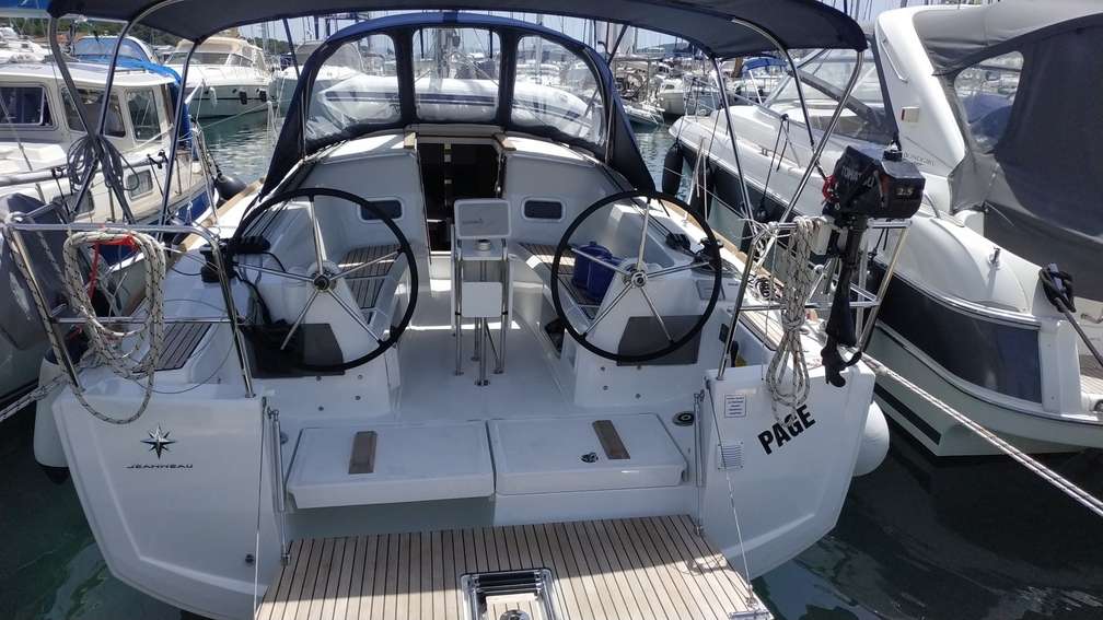 Sun Odyssey 349