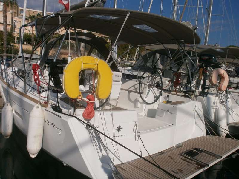 Sun Odyssey 389